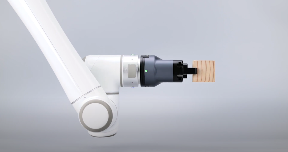 Cobots and Grippers Let Integrators Quickly Adapt To Changing Automated Processes